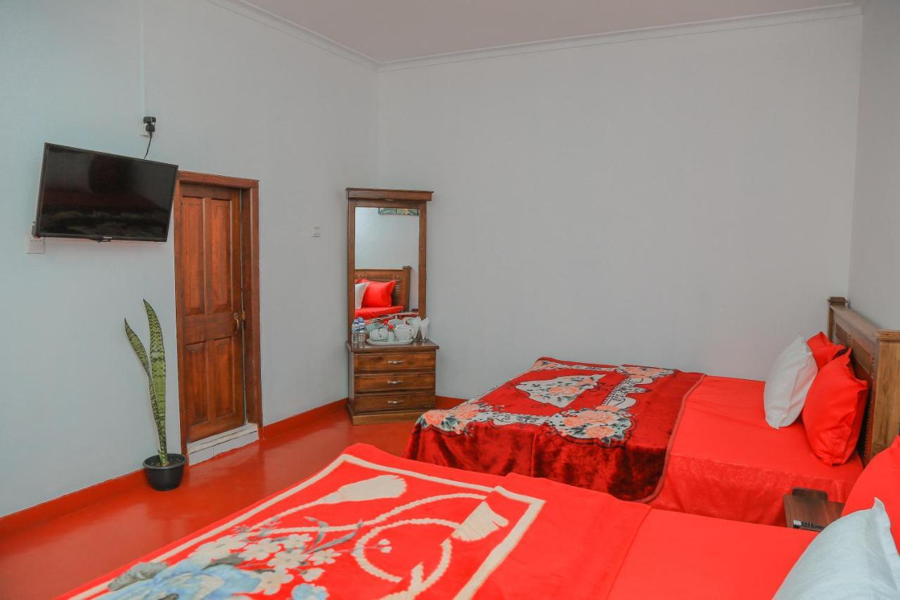 Royal Guest Hotel Inn Nuwara Eliya Dış mekan fotoğraf