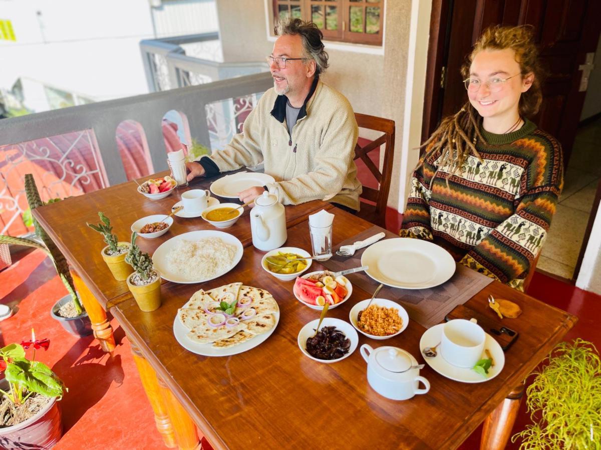 Royal Guest Hotel Inn Nuwara Eliya Dış mekan fotoğraf